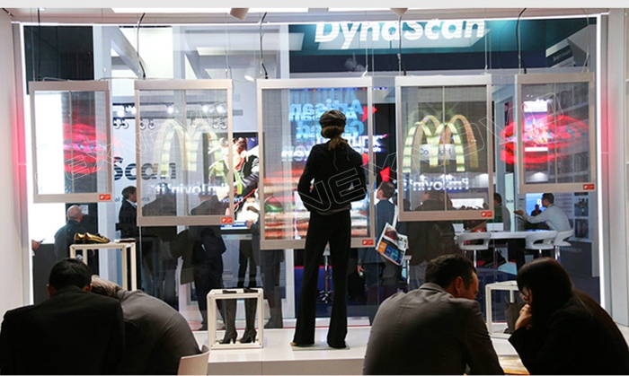 zhanhui-cn-weixin_27.jpg 晶泓科技透明LED顯示屏2017ISE贏頭彩(圖13)